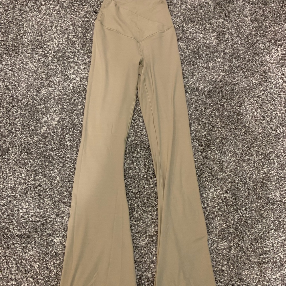 Aerie Offline Crossover flared leggings